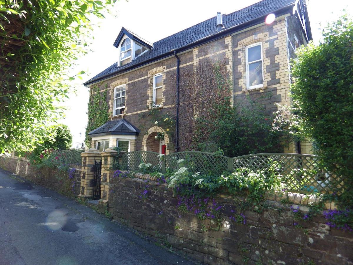 Ryvington Apartments Abergavenny Extérieur photo