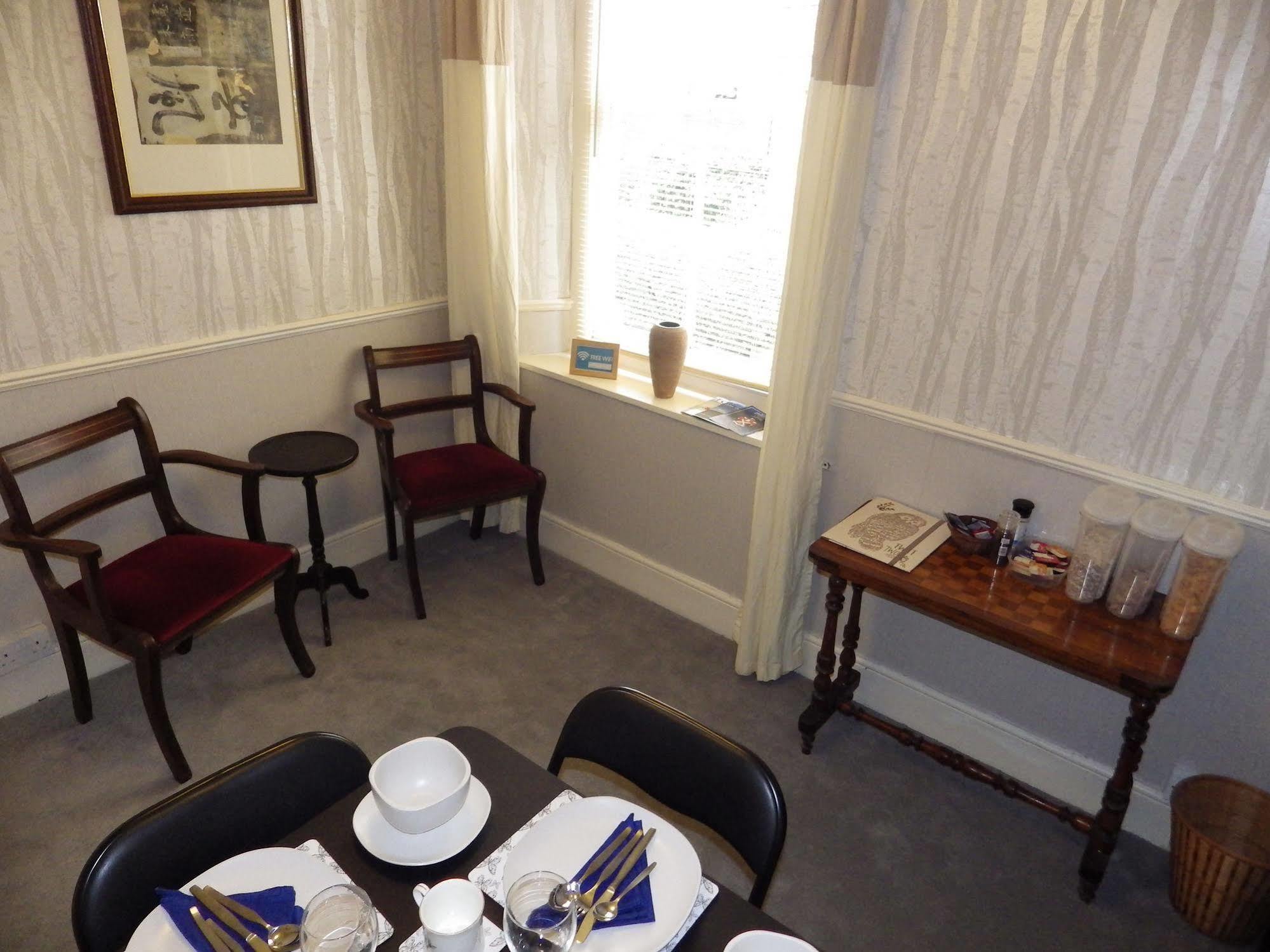 Ryvington Apartments Abergavenny Extérieur photo