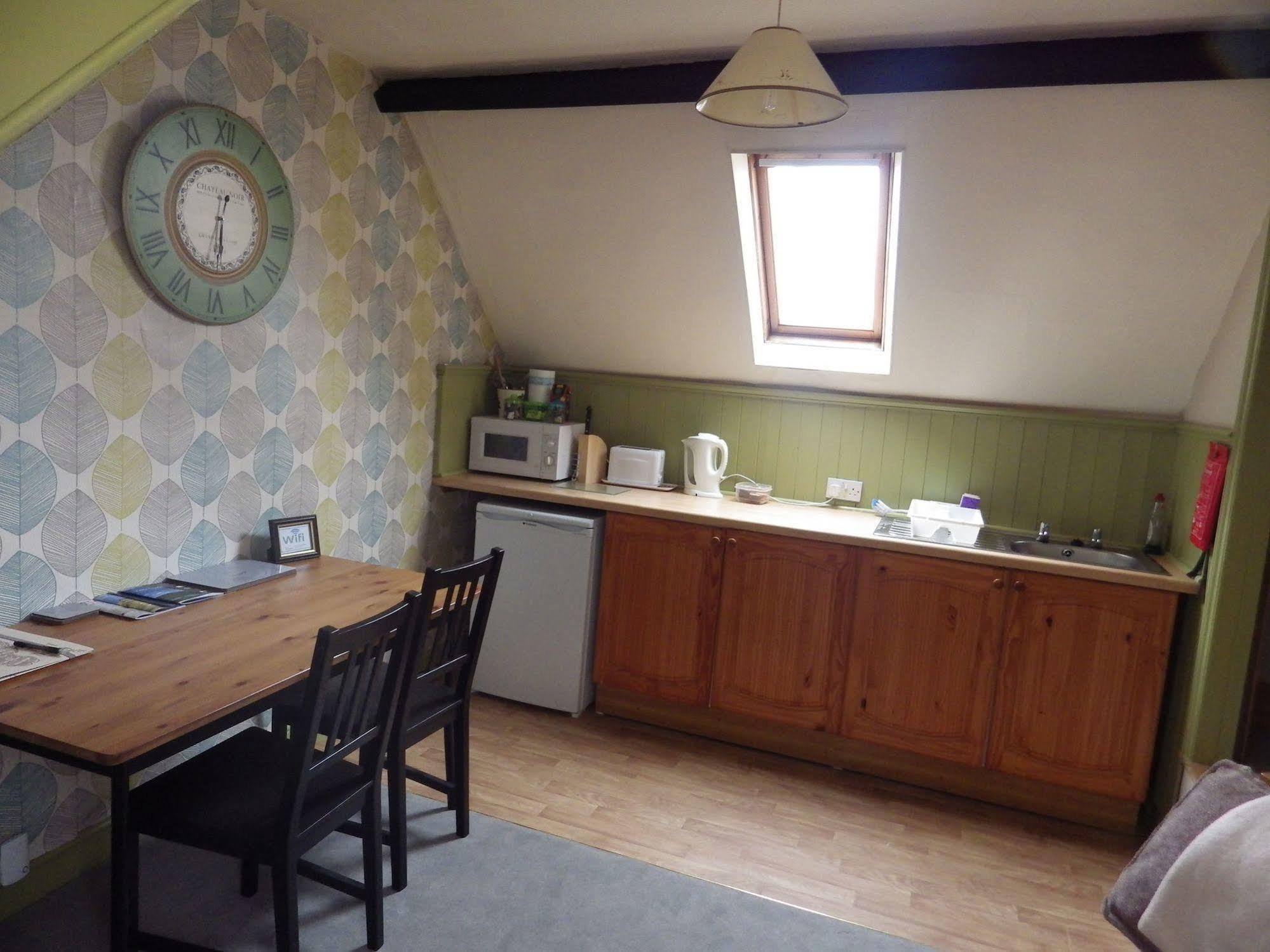 Ryvington Apartments Abergavenny Extérieur photo