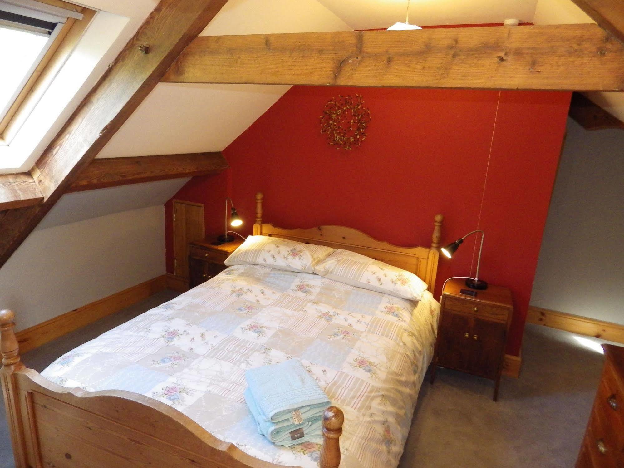 Ryvington Apartments Abergavenny Extérieur photo